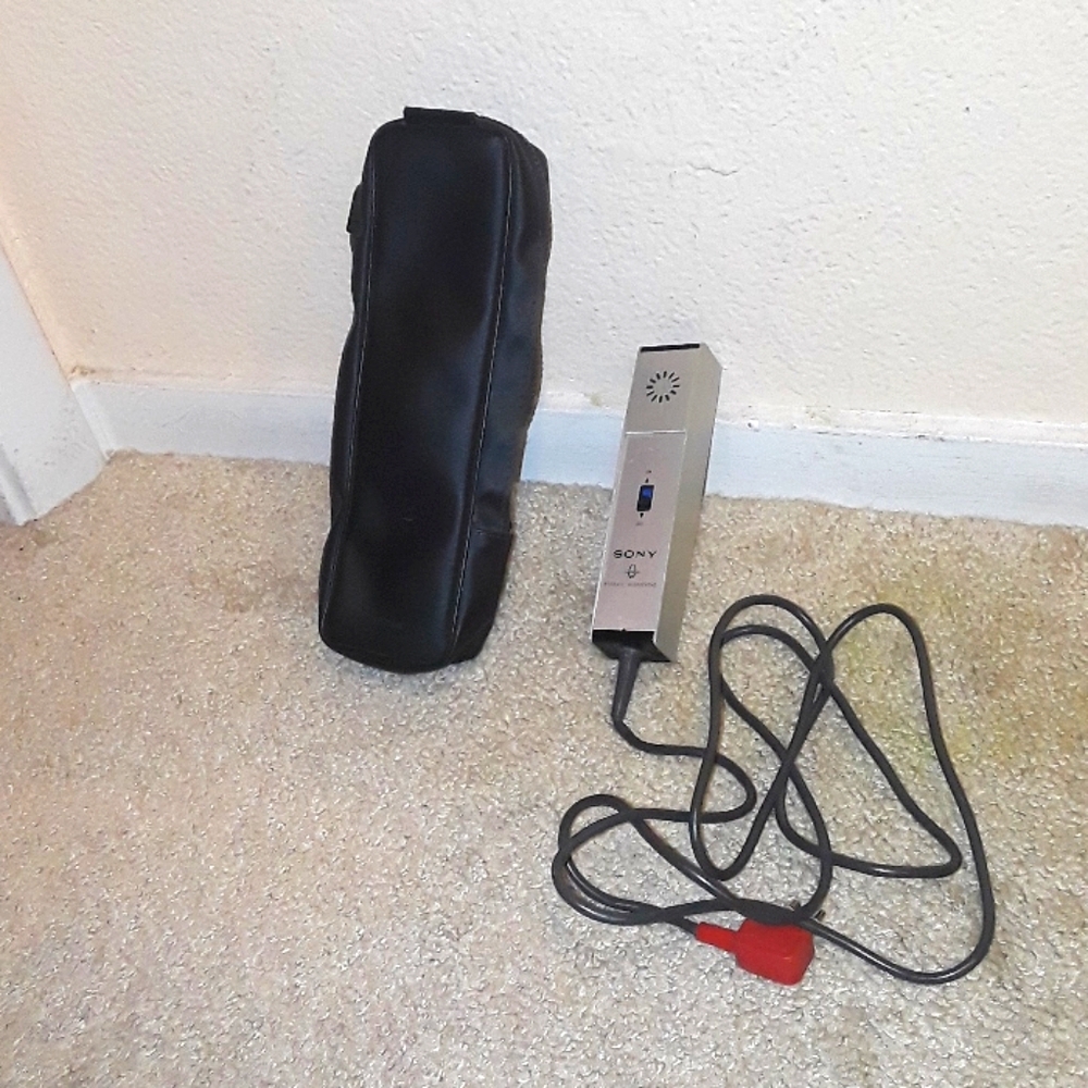 VTG SONY F-95 DYNAMIC CANDIOID MICROPHONE IN CASE